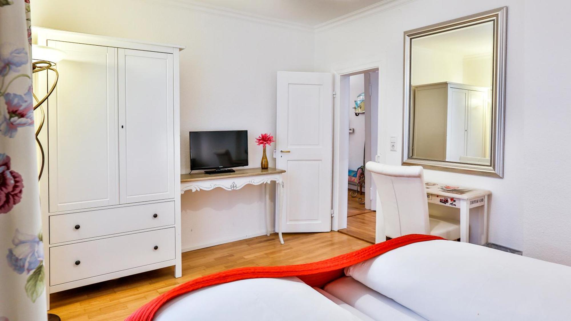 Hotel Laterne Baden-Baden Room photo